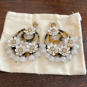 J Crew Tortoise and White Flower Wreath Earrings